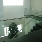 La imagen 1 de la Empresa ALUMINIO, CRISTAL E INOXIDABLES ARQUITECTÓNICOS B+G Puertas y Ventanas en Ciudad De México CMX