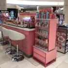 La imagen 2 de la Empresa BENEFIT BROWBAR BEAUTY LOUNGE - EL PALACIO DE HIERRO COYOACÁN Productos y Servicios de Cuidado Personal en Ciudad De México CMX