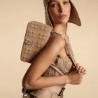 La imagen 34 de la Empresa BURBERRY Venta de Ropa y Accesorios en Jesus Del Monte CMX