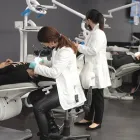 La imagen 2 de la Empresa DENTAL CLINIC MONTERREY Salud y Medicina en Monterrey NLE