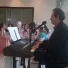 La imagen 3 de la Empresa GILBERTO Y SUS TECLADOS Grupos e Instrumentos Musicales en Tepic NAY