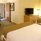 La imagen 33 de la Empresa HOLIDAY INN EXPRESS & SUITES CUERNAVACA Transportes y Turismo en Cuernavaca MOR