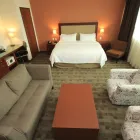 La imagen 57 de la Empresa HOLIDAY INN & SUITES LEON PLAZA MAYOR Transportes y Turismo en Leon GUA