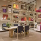 La imagen 3 de la Empresa LOUIS VUITTON ARTZ PEDREGAL Venta de Ropa y Accesorios en Mexico City CMX