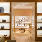 La imagen 3 de la Empresa LOUIS VUITTON MEXICO PALACIO DE HIERRO POLANCO Venta de Ropa y Accesorios en Ciudad De México CMX