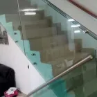 La imagen 2 de la Empresa VIDRIO + ALUMINIO Inmobiliaria y Reformas en Queretaro QUE