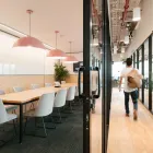 La imagen 13 de la Empresa WEWORK OFICINAS AMUEBLADAS & COWORKING ARCOS BOSQUES Servicios Profesionales y de Negocios en Bosques De Las Lomas CMX
