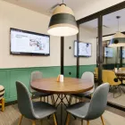 La imagen 7 de la Empresa WEWORK OFICINAS AMUEBLADAS & COWORKING PARK PLAZA Servicios Profesionales y de Negocios en Santa Fe CMX