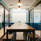 La imagen 15 de la Empresa WEWORK OFICINAS AMUEBLADAS & COWORKING PARK PLAZA Servicios Profesionales y de Negocios en Santa Fe CMX
