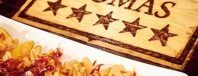 La imagen 40 de la Empresa ENRIQUE TOMÁS JAMON-TAPAS-VINO Tiendas de Autoservicio y Departamentales en Ciudad De México CMX