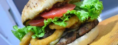 La imagen 3 de la Empresa HAMBURGUESAS AL CARBÓN PANCHO VILLA Restaurantes en Ecatepec De Morelos MEX