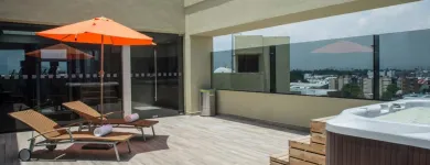 La imagen 5 de la Empresa HOLIDAY INN EXPRESS MEXICO AEROPUERTO Transportes y Turismo en Ciudad De México CMX