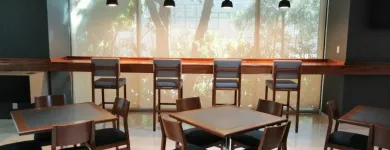 La imagen 14 de la Empresa HOLIDAY INN EXPRESS MEXICO REFORMA Transportes y Turismo en Ciudad De México CMX