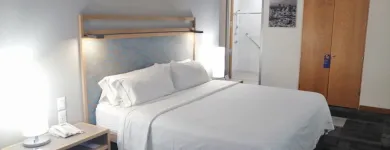 La imagen 23 de la Empresa HOLIDAY INN EXPRESS MEXICO REFORMA Transportes y Turismo en Ciudad De México CMX