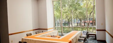 La imagen 57 de la Empresa HOLIDAY INN EXPRESS MEXICO REFORMA Transportes y Turismo en Ciudad De México CMX