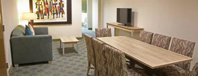 La imagen 19 de la Empresa HOLIDAY INN EXPRESS & SUITES CUERNAVACA Transportes y Turismo en Cuernavaca MOR