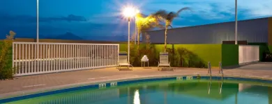 La imagen 12 de la Empresa HOLIDAY INN EXPRESS & SUITES MONTERREY AEROPUERTO Transportes y Turismo en Monterrey NLE