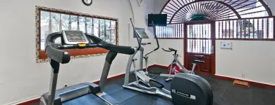 La imagen 6 de la Empresa HOLIDAY INN VERACRUZ CENTRO HISTORICO Transportes y Turismo en Veracruz VER