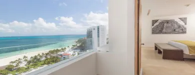 La imagen 24 de la Empresa INTERCONTINENTAL PRESIDENTE CANCUN RESORT Transportes y Turismo en Cancún ROO