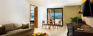 La imagen 60 de la Empresa INTERCONTINENTAL PRESIDENTE CANCUN RESORT Transportes y Turismo en Cancún ROO