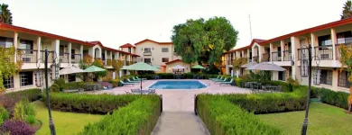 La imagen 6 de la Empresa QUINTA DORADA HOTEL & SUITES Transportes y Turismo en Saltillo COA