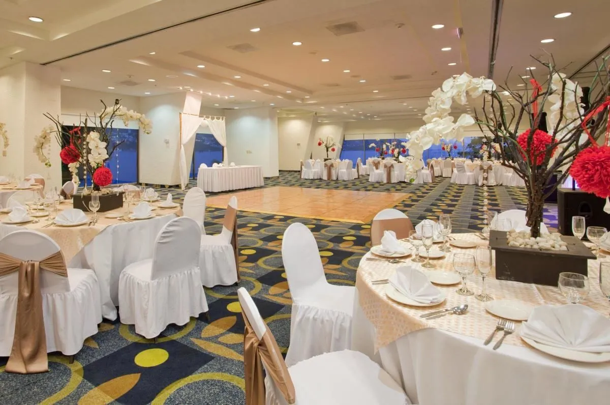 La imagen 19 de la Empresa HOLIDAY INN RESORT ACAPULCO