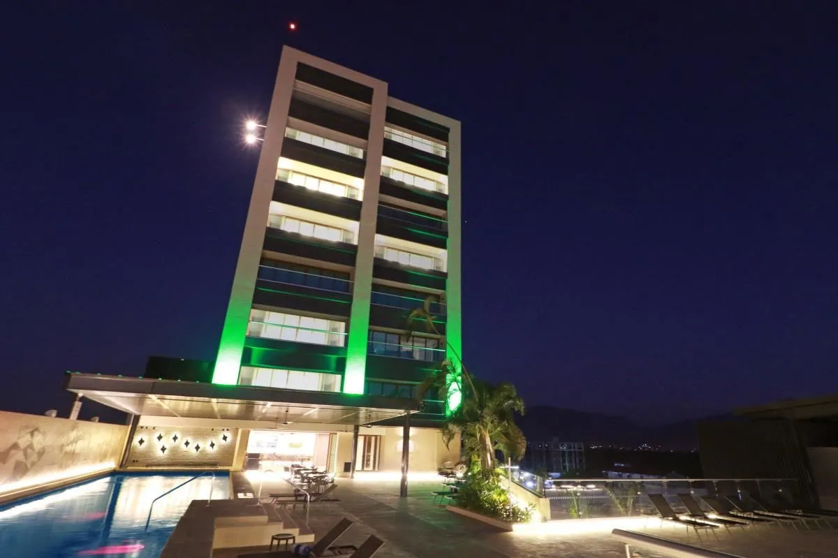 La imagen 67 de la Empresa HOLIDAY INN & SUITES PUERTO VALLARTA MARINA & GOLF