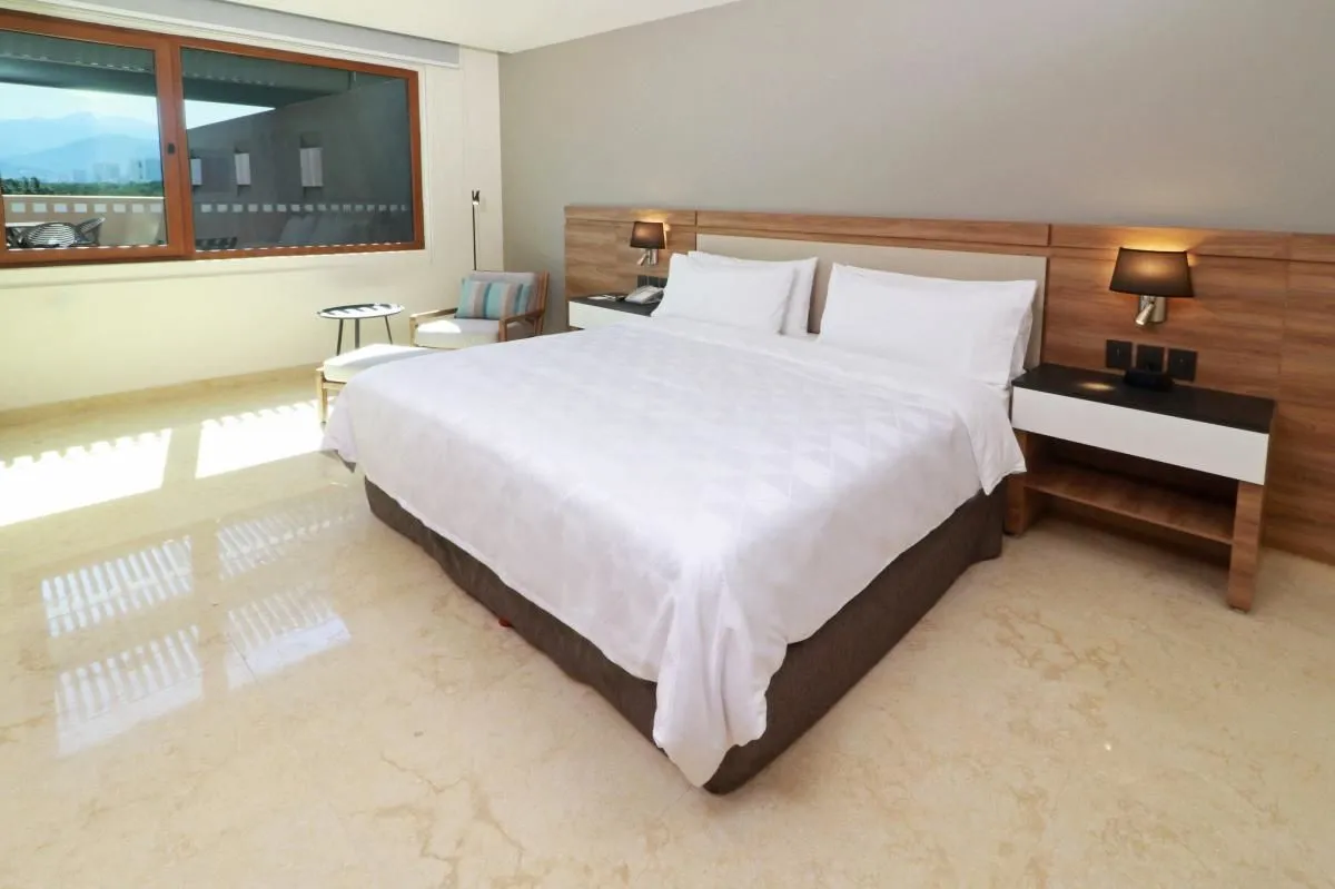 La imagen 115 de la Empresa HOLIDAY INN & SUITES PUERTO VALLARTA MARINA & GOLF