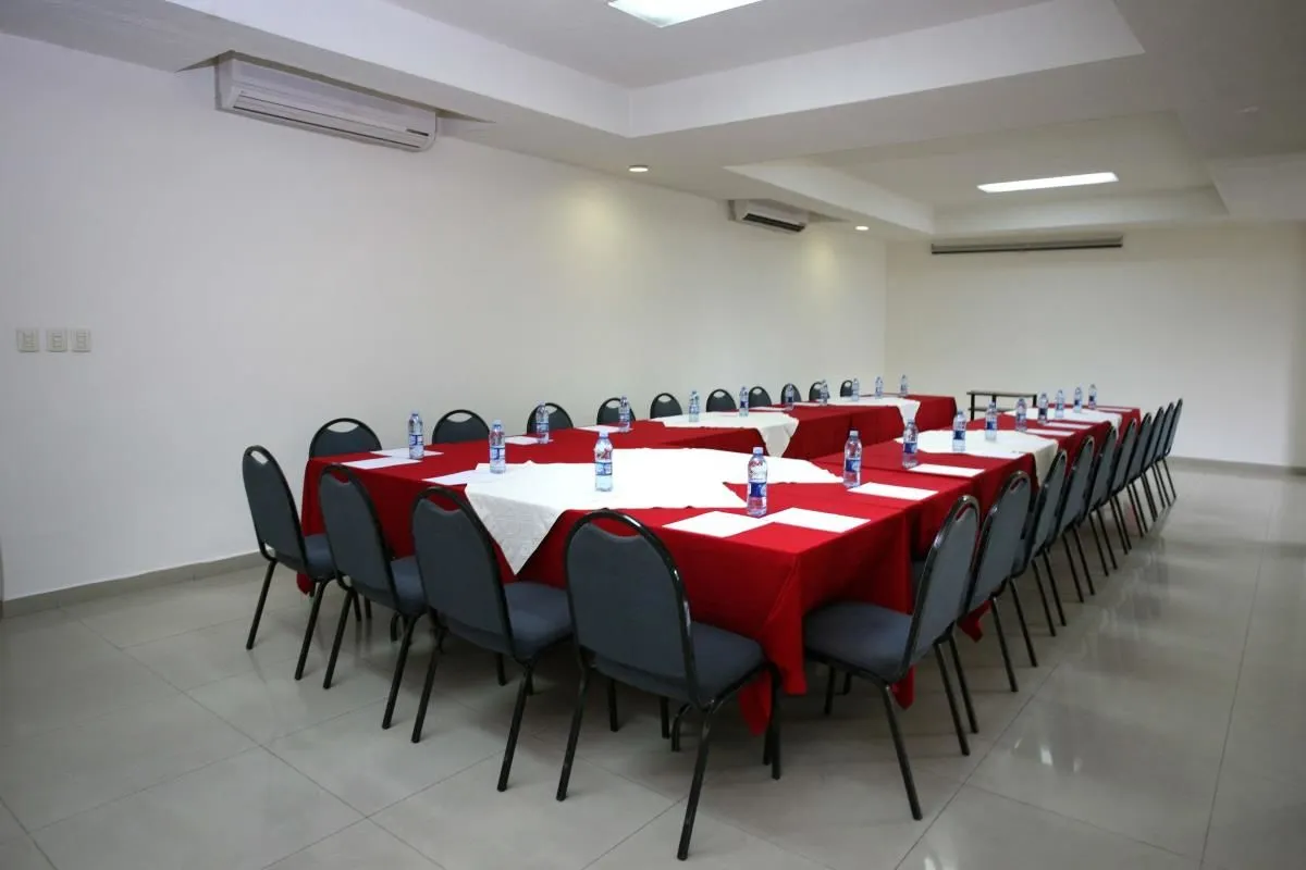 La imagen 50 de la Empresa BEST WESTERN HOTEL POZA RICA