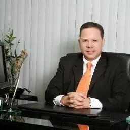 La imagen 11 de la Empresa OTORRINOLARINGOLOGO DR. LUMBAN