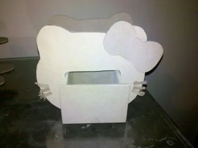 La imagen 15 de la Empresa CENTROS DE MESA Y MANUALIDADES CALIFORNIA