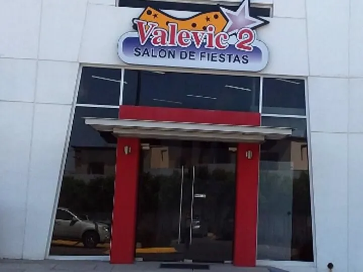 La imagen 1 de la Empresa SALÓN VALEVIC SALÓN DE FIESTAS